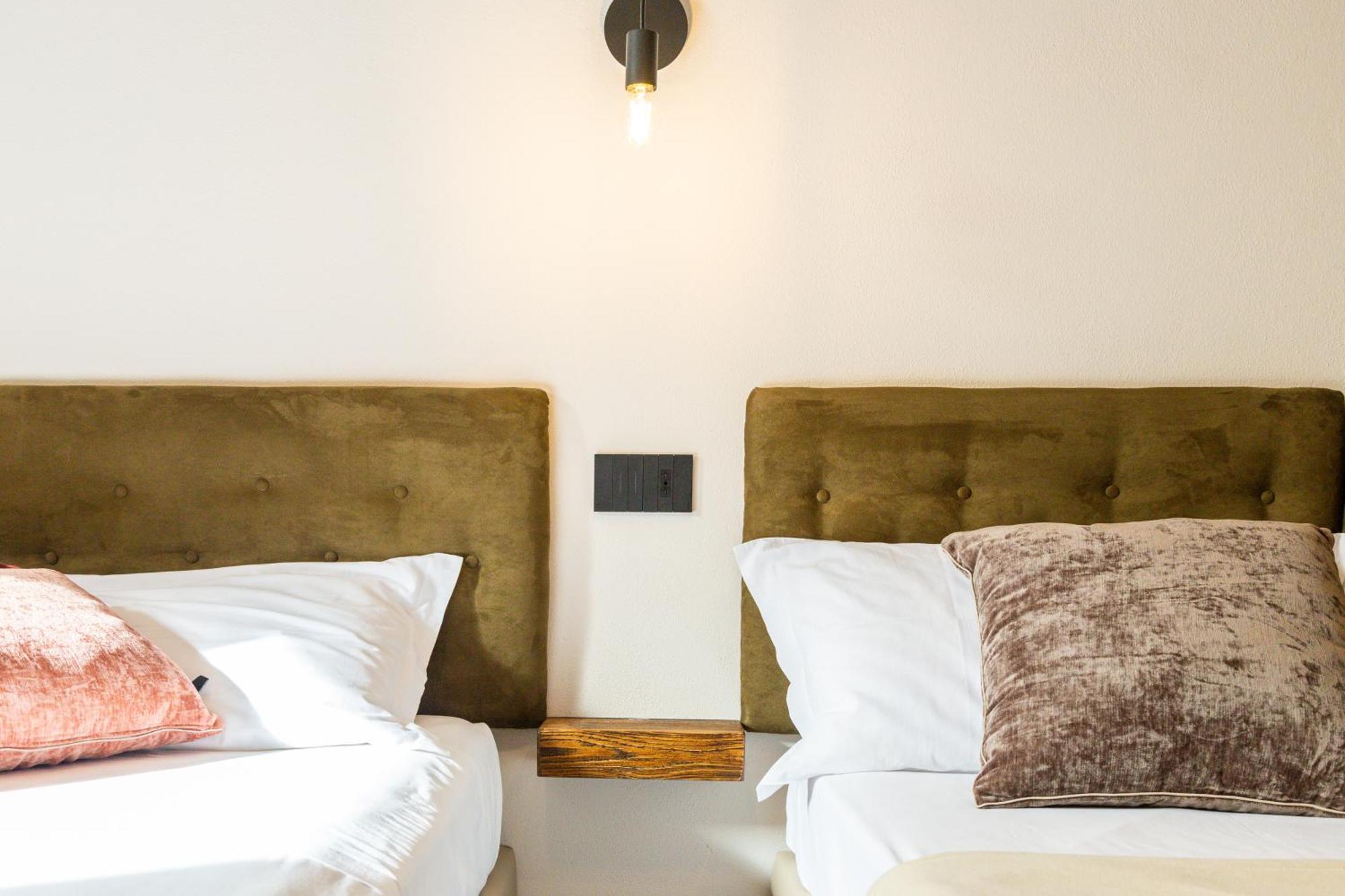 Iknos Accommodation Tortoli Luaran gambar
